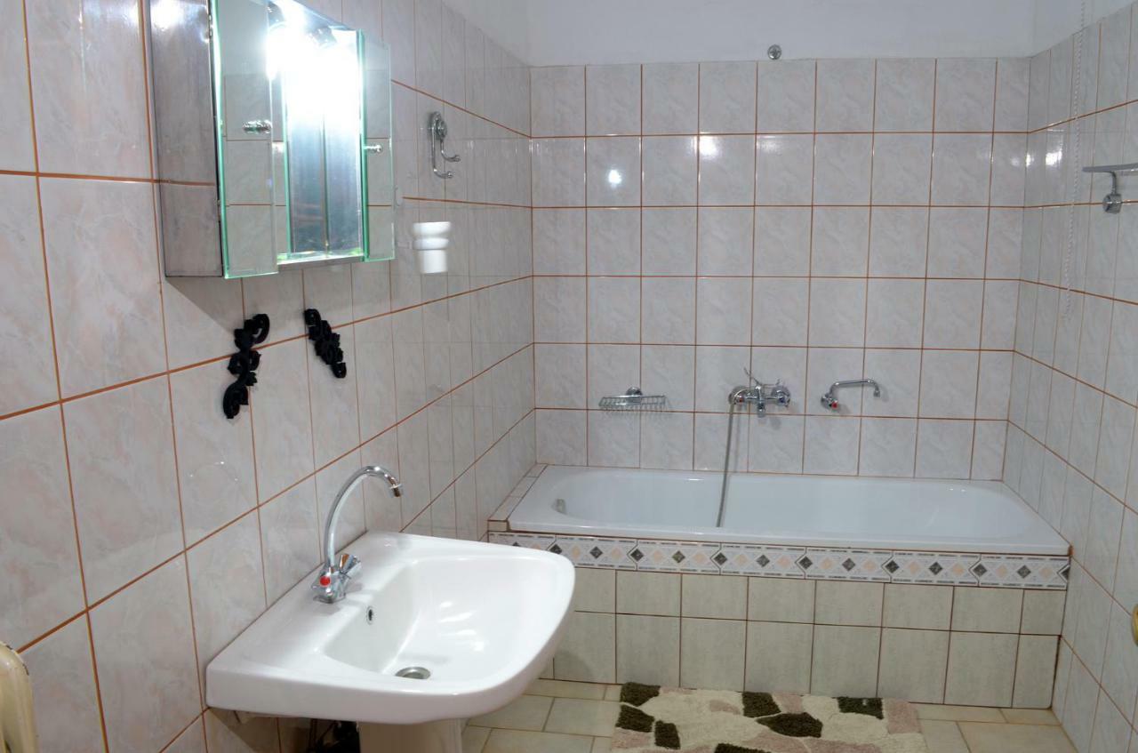 Appartamento Galini Káto Loutrákion Esterno foto